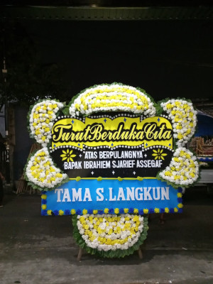 Papan Bunga Duka di Werinama